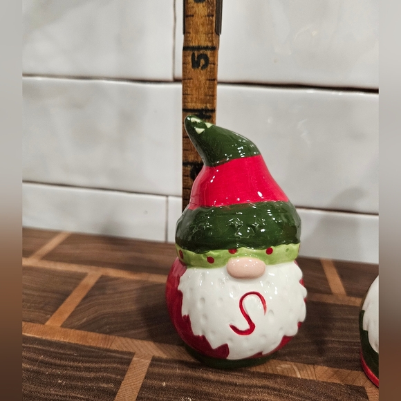 Christmas Holiday Gnome Ceramic Salt and Pepper Shakers - Picture 2 of 4